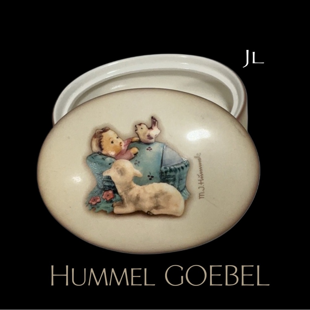HUMMEL GOEBEL “The Guardian“ Retired Trinket Box Germany 2002 Hum Mold #884